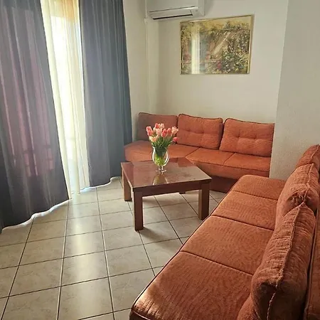 Astella 4 With Balcony And Pool Pjescana Uvala